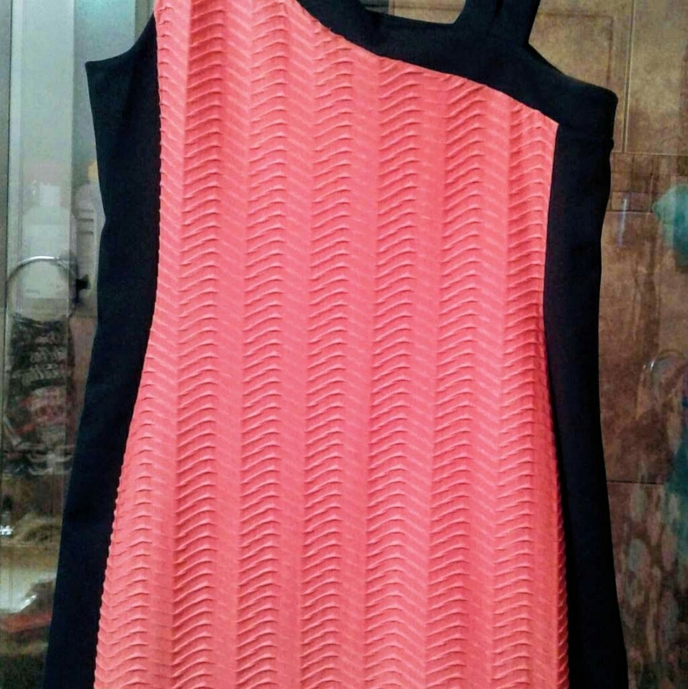 En Focus asymmetrical mini dress